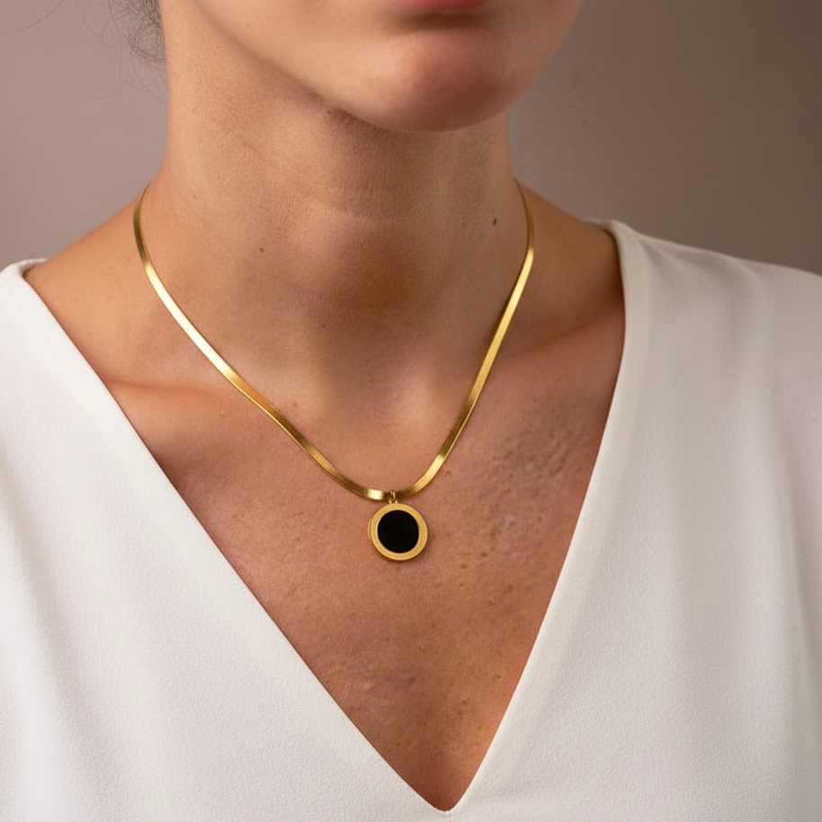 Colar Kyria c/ Numeral Romano