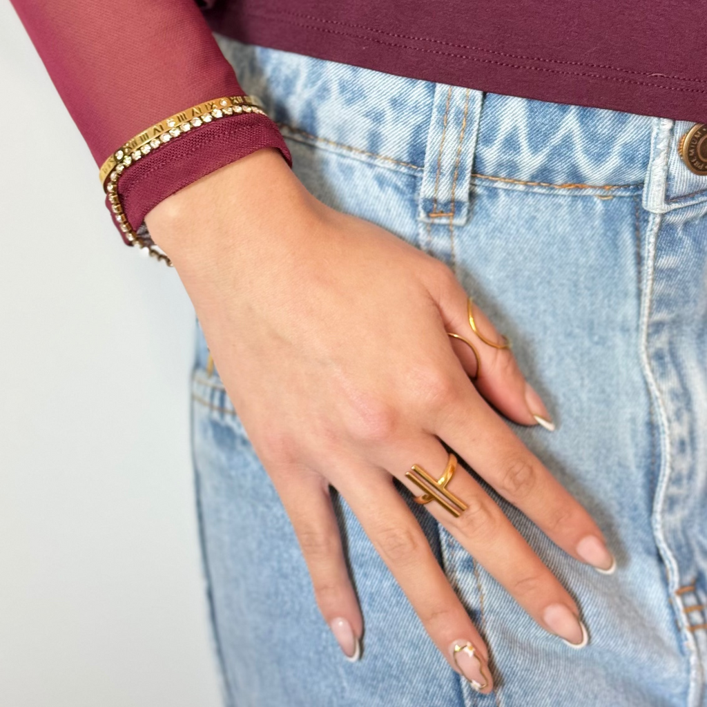 Conjunto Bracelete Romano + Riviera Noiré Dourada