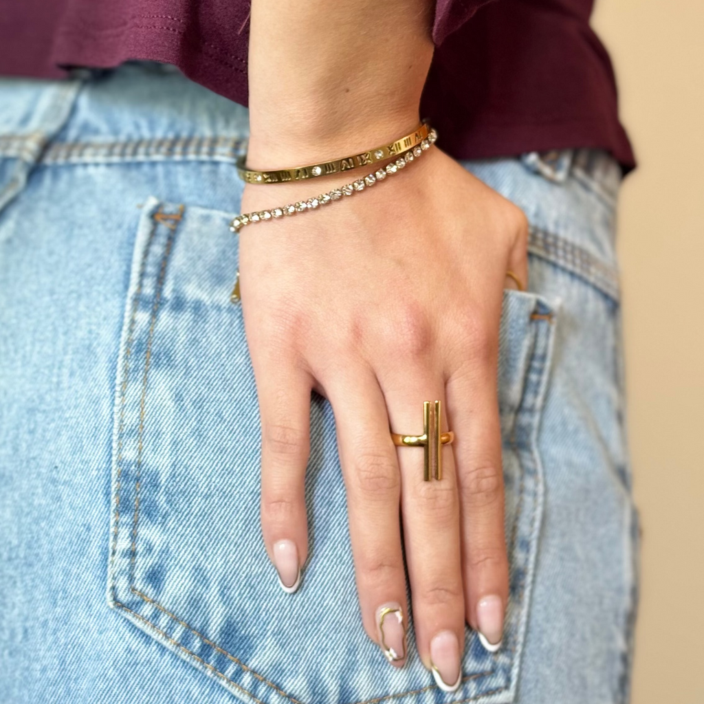 Conjunto Bracelete Romano + Riviera Noiré Dourada