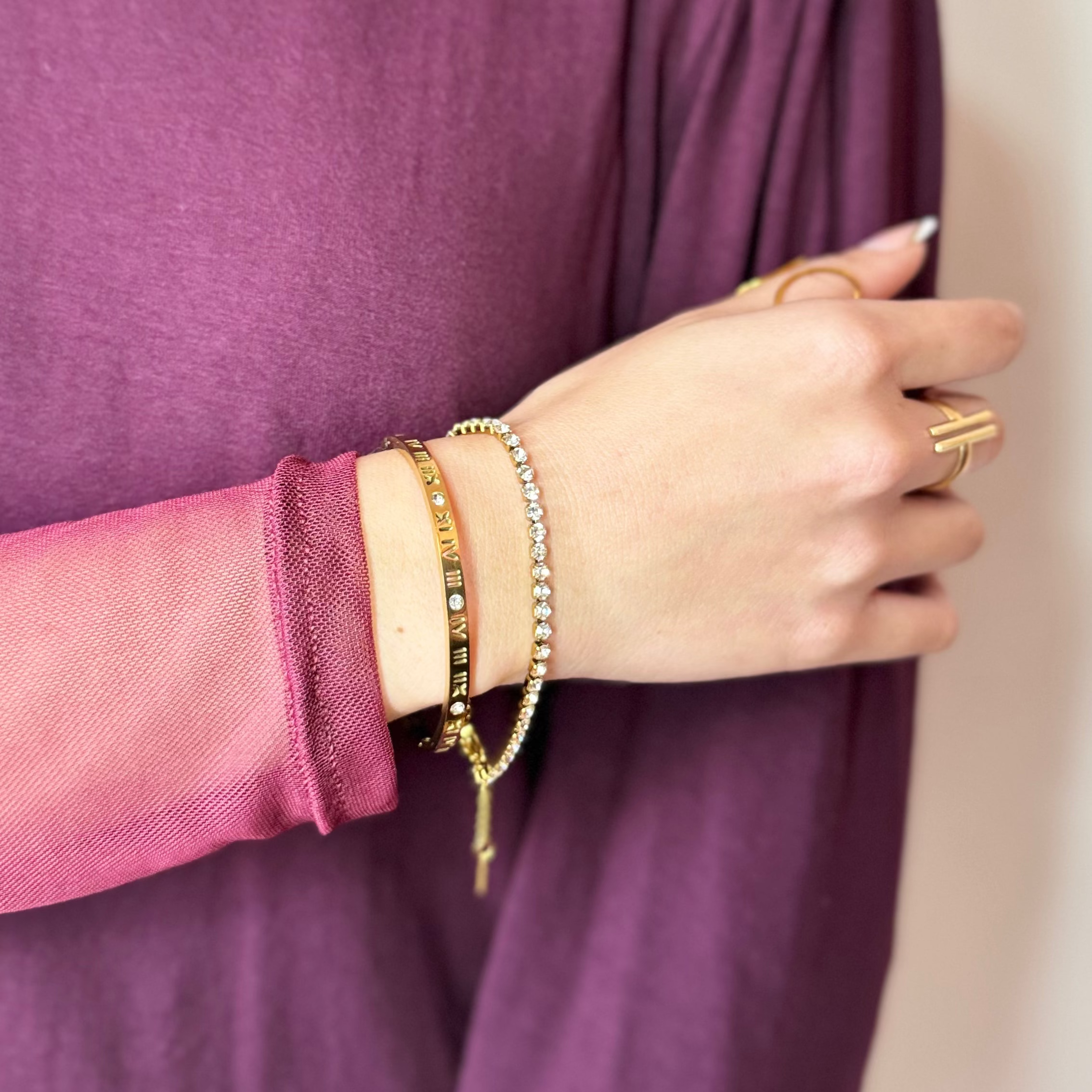Conjunto Bracelete Romano + Riviera Noiré Dourada