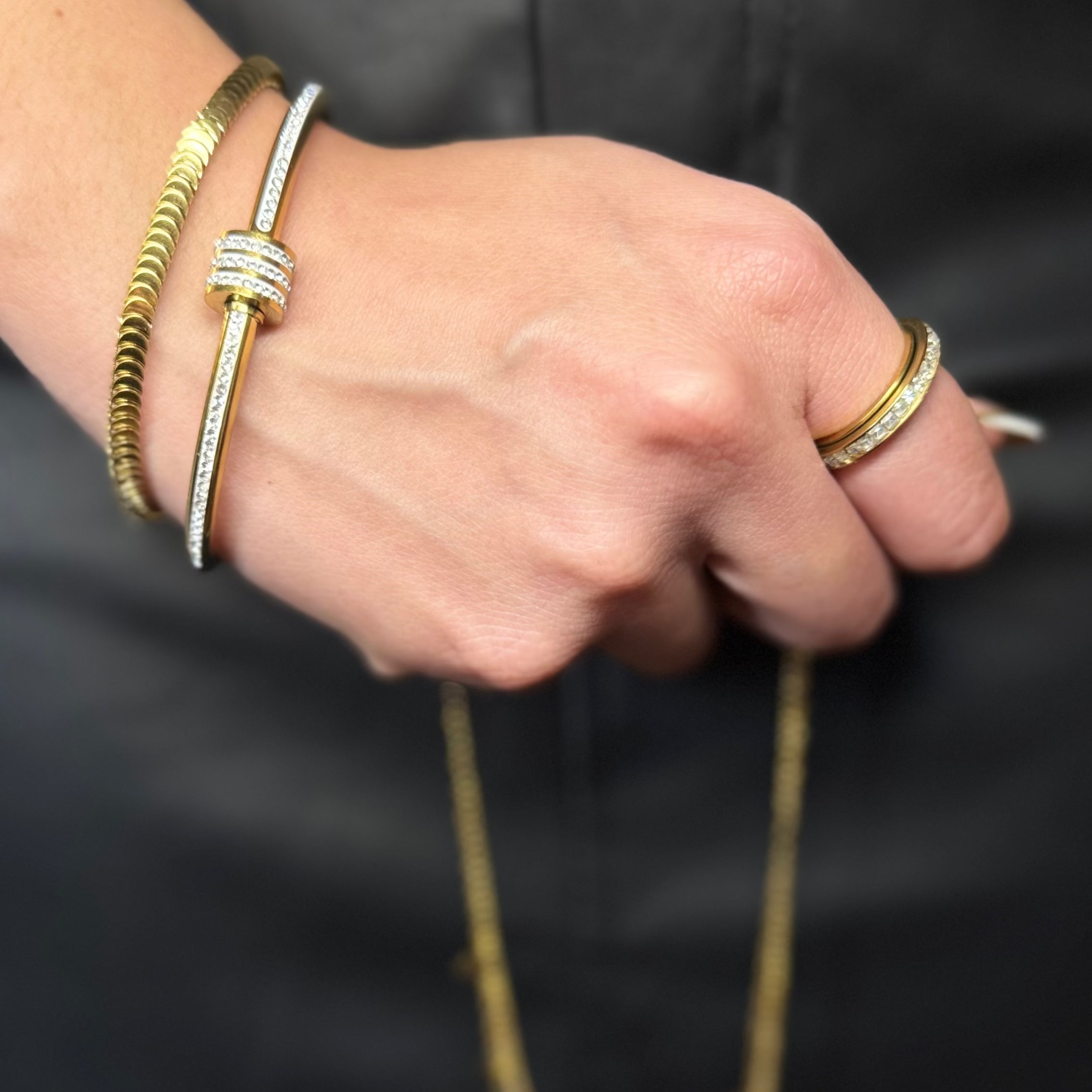 Conjunto Europe Dourado