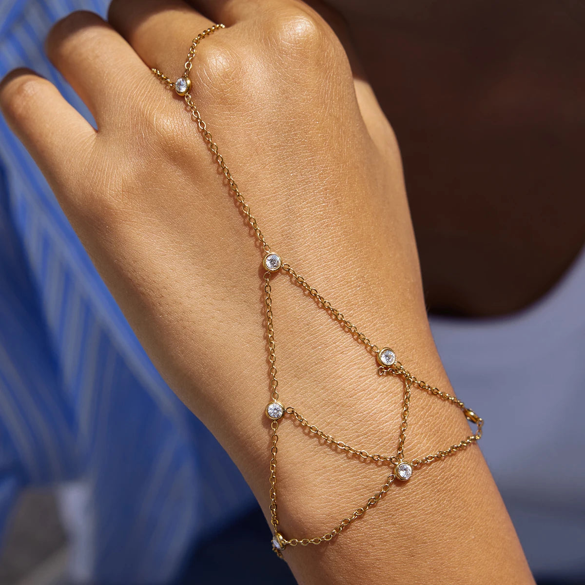Pulseira de Mão Pirâmide