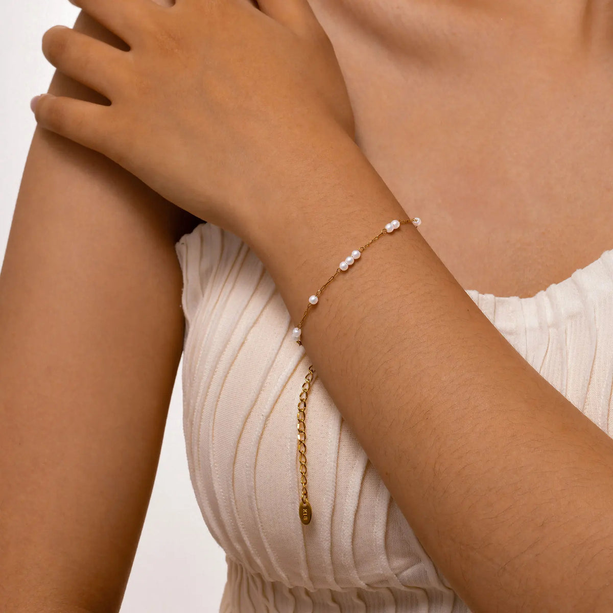 Pulseira de Pérolas Delicada