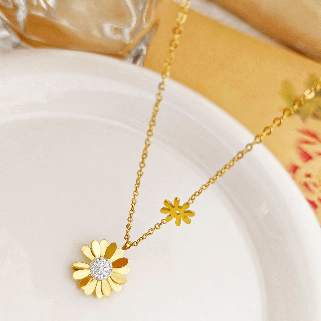 Colar Margaretti c/ Pingente Dourado