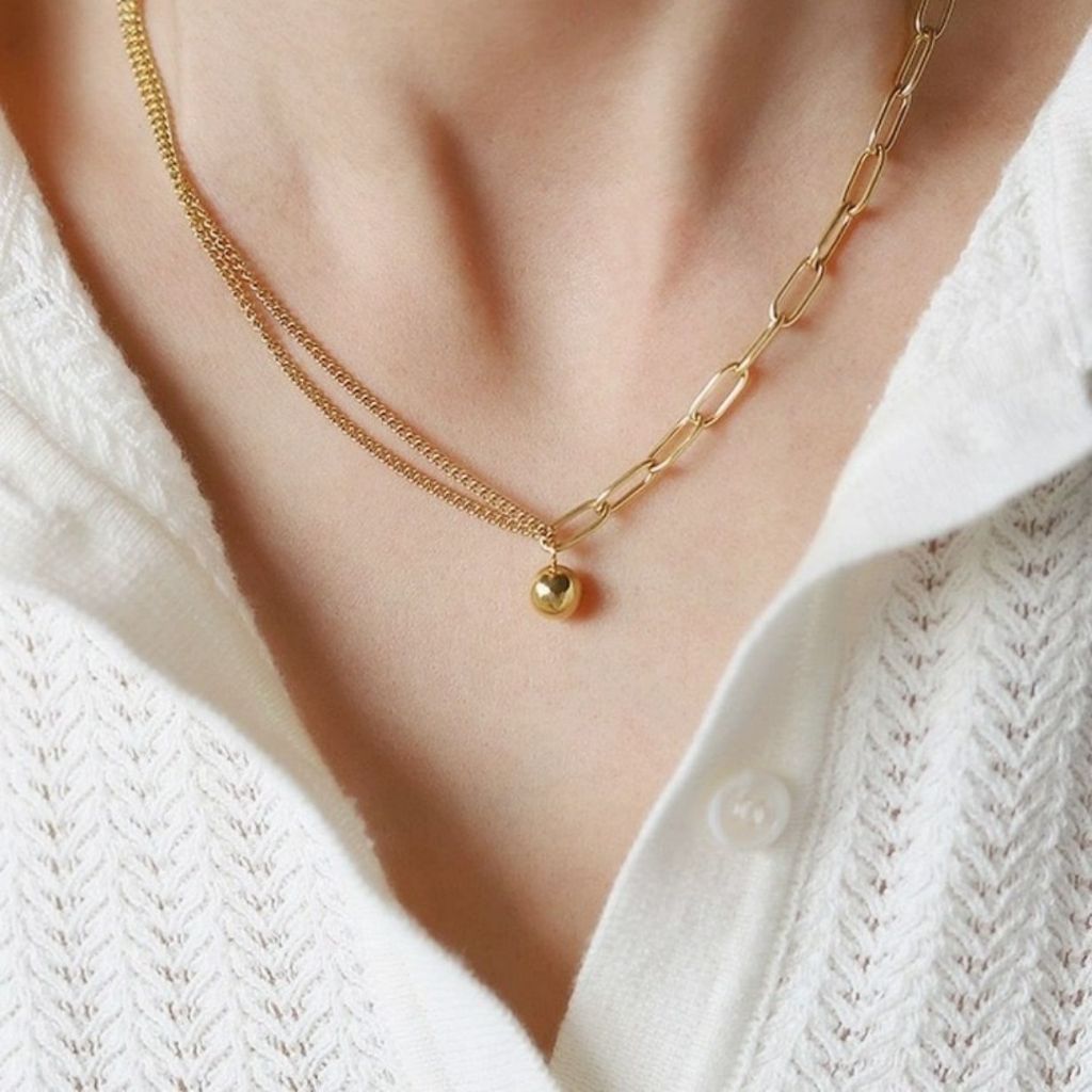 Colar Eirene c/ Pingente Dourado