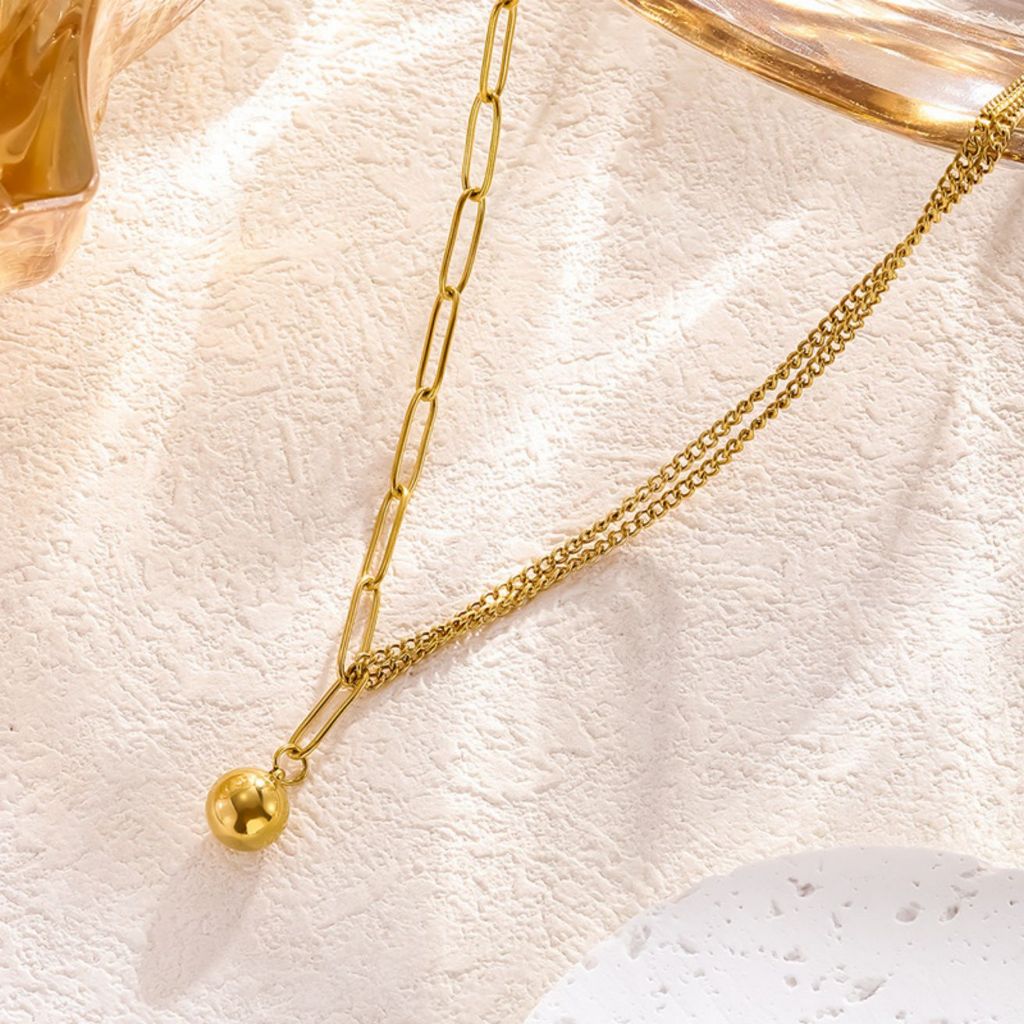 Colar Eirene c/ Pingente Dourado